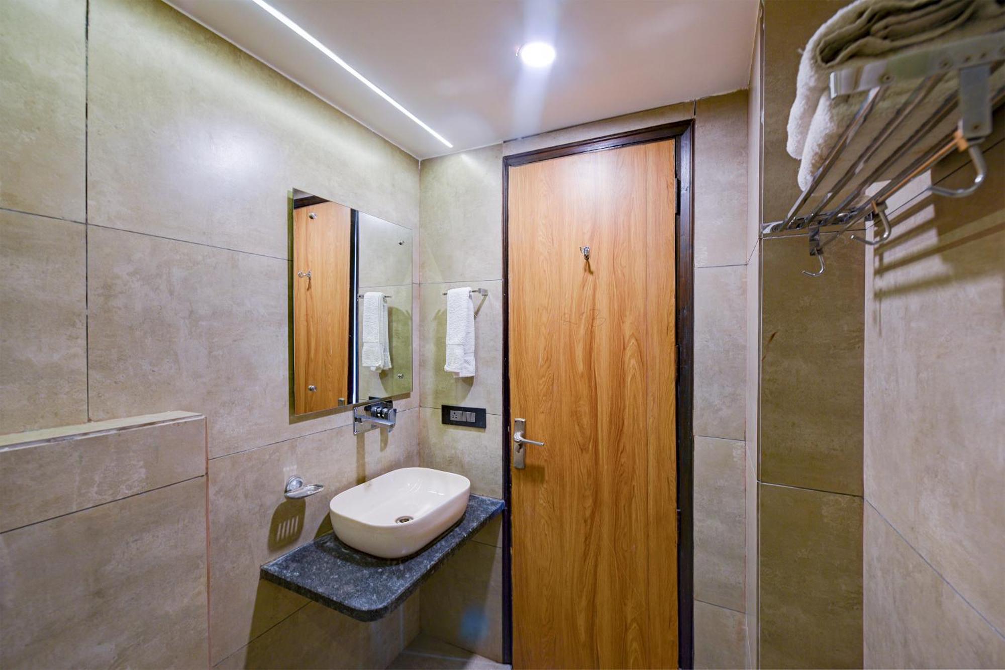 Hotel Sohana Palace Near New Delhi Railway Station And Connaught Place 外观 照片